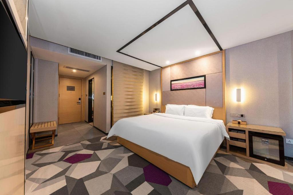 Lavande Hotel Nanchang Ai XI Hu Subway East Station Branch Buitenkant foto