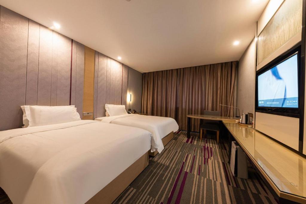 Lavande Hotel Nanchang Ai XI Hu Subway East Station Branch Buitenkant foto