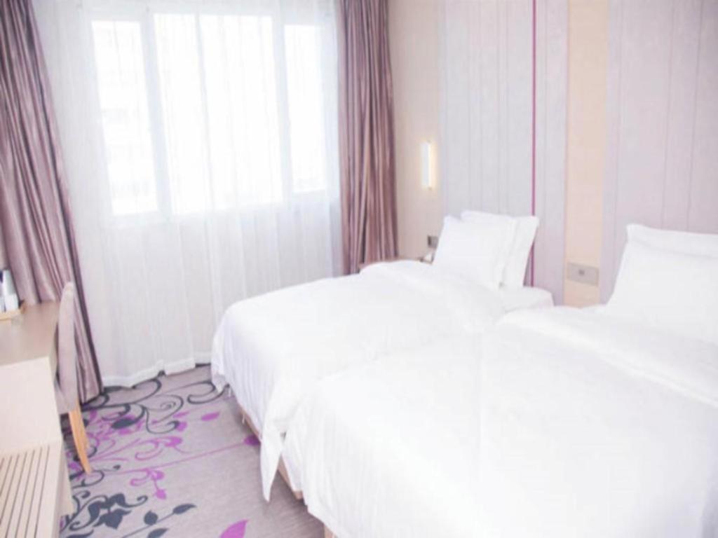 Lavande Hotel Nanchang Ai XI Hu Subway East Station Branch Buitenkant foto