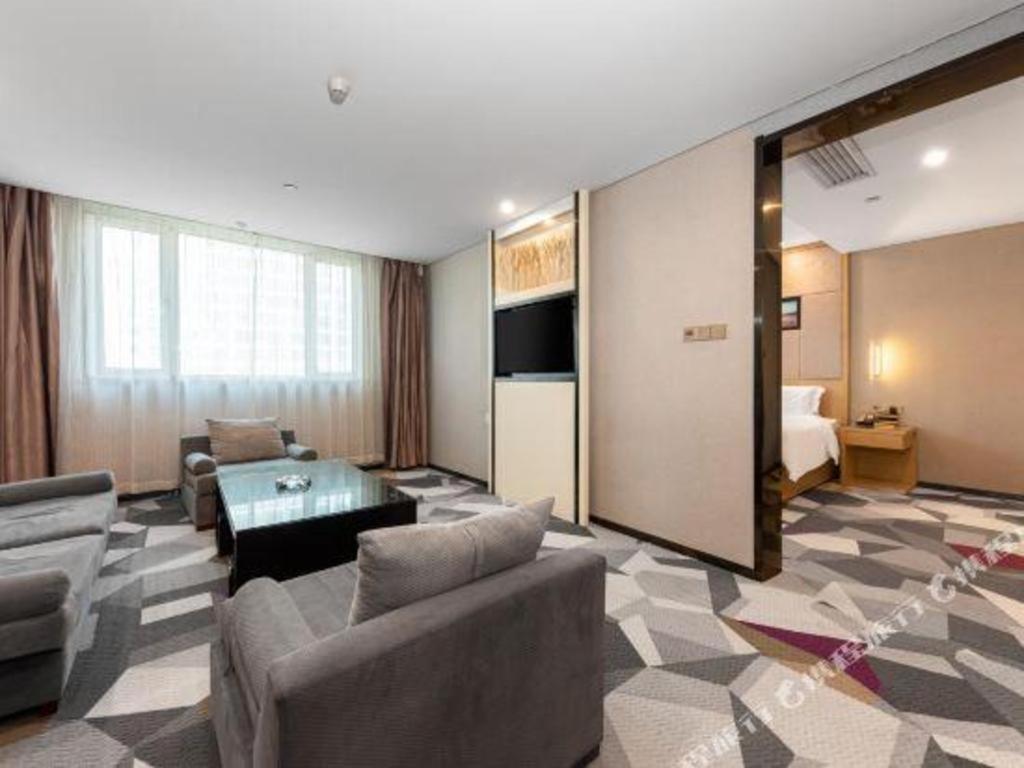Lavande Hotel Nanchang Ai XI Hu Subway East Station Branch Buitenkant foto